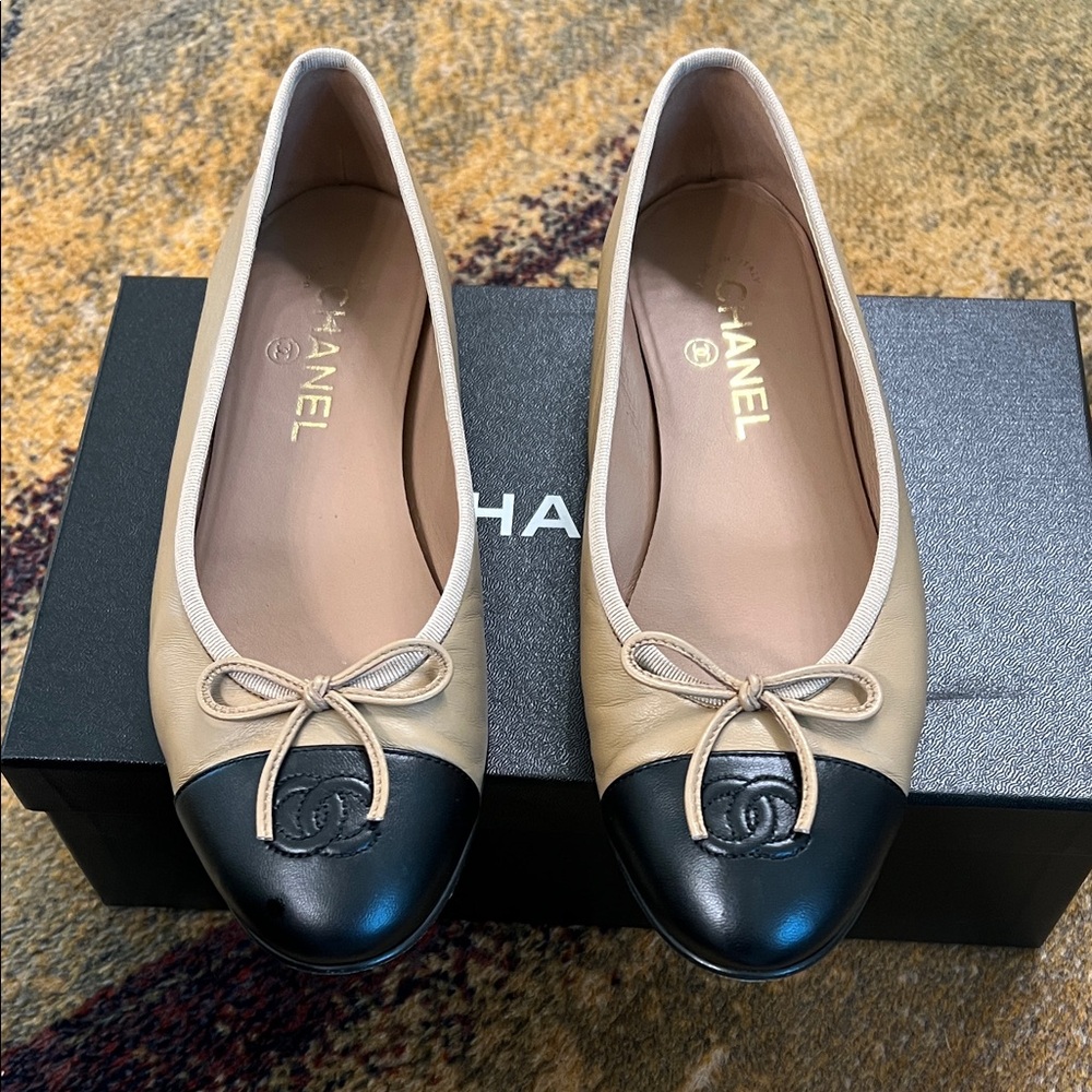 SOLD Chanel dark beige ballerina 39
